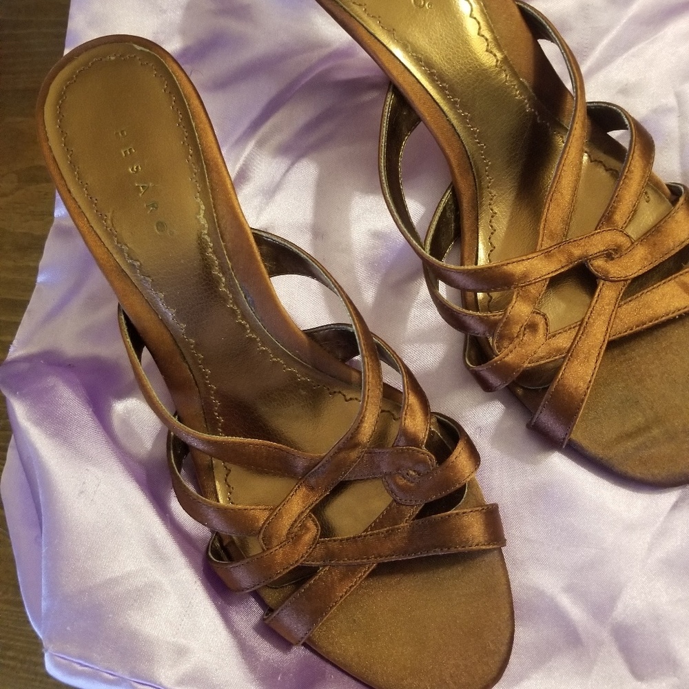 Heels - Picture 7 of 7